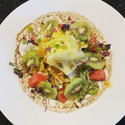 Plat: Amanida de fruites